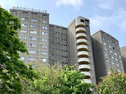 Stream blokowiska by blokowisko from desktop or your mobile device. Gropiusstadt W Berlinie Najslynniejsze Blokowisko Europy Osiedle Utopia Waltera Gropiusa I My Dzieci Z Dworca Zoo Bryla Architektura Na Swiecie