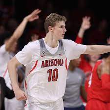 Power forward / center league: Arizona Basketball Lauri Markkanen S Family Had A Two Year Plan Heading Into His College Career Arizona Desert Swarm
