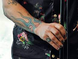 Chester Bennington Chester Bennington Linkin Park Chester Flames Tattoos