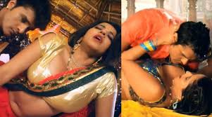 Bhojpuri Diva Monalisa Stuns in Revealing Blouse and Denim Jeans