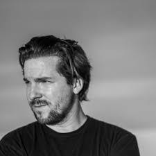 Craig Hanks's Instagram, Twitter & Facebook