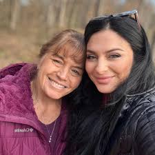 Have you seen Katherine Mary Neitzke? aka Katherine Marie Fisher Last seen  in the community of Romoland in Riverside County California. DOB: 8-40-87  Hair: Brown Eyes: Hazel Height: 5'3 Weight: 200 Markings: