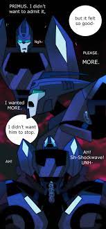 GIANT. ROBOT. LOVE. wait what — I will always be a Shockwave x Blurr  shipper. I...