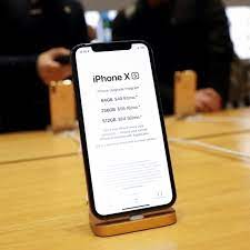 Harga Iphone Xr Dan Xs Di Ibox Turun Jelang Peluncuran Iphone 11 Kumparan Com
