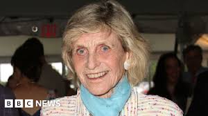 Jean Kennedy Smith: Last JFK sibling and US envoy dies aged 92
