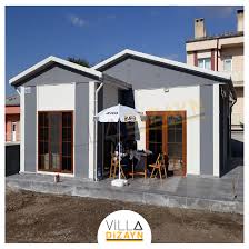 Dış cephede lüks ve gösteriş arayanlar için de göz kamaştırıcı ve zengin örnekleri de var. Prefabrik Ev Ve Prefabrik Ev Fiyatlari Villa Dizayn