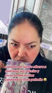 Vecina Subele A Esa Canción