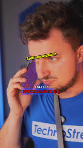 To przezroczysty telewizor, który ma 77 cali