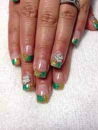 Glitter Fade Acrylic St Patrick S Day Nails With Bling Glitter Gel Nails Nails St Patricks Day Nails