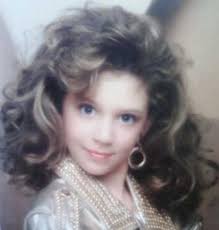 TGIF! I hope your Friday is as glamorous as these photos.