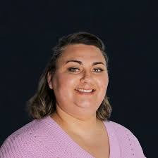 Billie Ison's Instagram, Twitter & Facebook