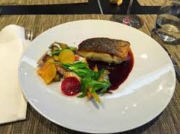 Diner A L Institut Le Restaurant Ecole Paul Bocuse Diner Alimentation Plat