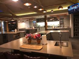 Flower decorated goat cheese and beetroot puff pastry tarts; Hotel Review Chewton Glen Hampshire England Inviato Travel