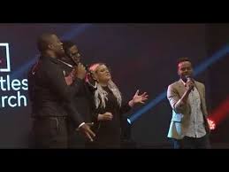 Kirk Franklin Now Behold The Lamb Mic Toss At John Gray Pastoral Instal Kirk Franklin John Gray Kirk