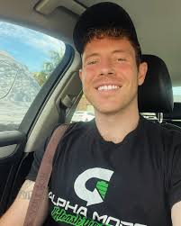 Sean Wise (@sean.wise34) • Instagram photos and videos