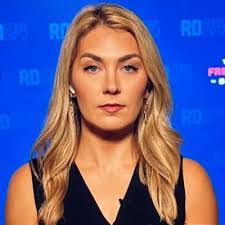 Carly Byrd's Instagram, Twitter & Facebook