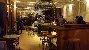 rouge gorge le bar a vin gourmand qu on attendait tous nightlife bar night life restaurant