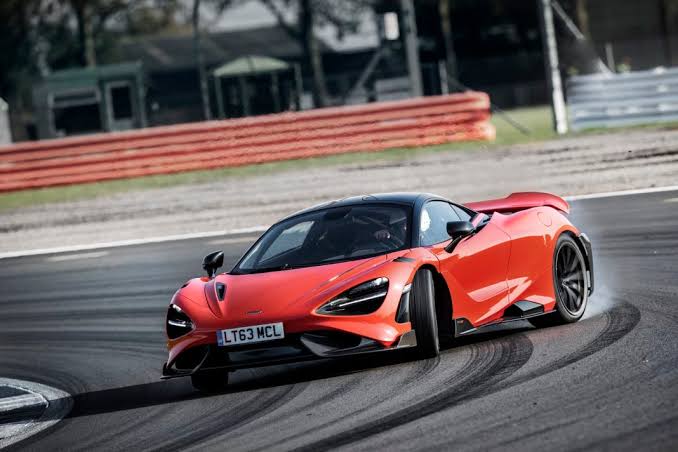 McLaren 765LT 2020