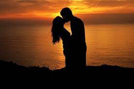 Große auswahl an silhouette person. Hd Wallpaper Silhouette Of Man And Woman Kissing Silhouettes Couple Love Wallpaper Flare