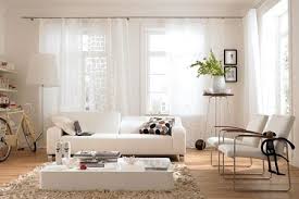 Farbige Wande 30 Wohnideen Mit Farbe Living At Home Normale wandfarbe und tapeten sind ja schön und gut, aber wie wäre es mal mit einer richtig außergewöhnlichen wandgestaltung?