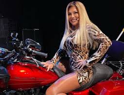 Jun 23, 2021 · loredana groza a lansat o nouă manea lansată în colaborare cu cei mai de seamă manelişti. Loredana Groza TunÄƒ È™i FulgerÄƒ Cine A FÄƒcut O Pe VedetÄƒ SÄƒ È™i PiardÄƒ Controlul ReÈ›ete È™i Vedete