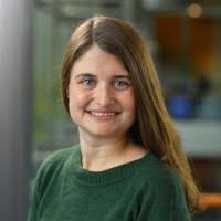 Lauren Belisle's Instagram, Twitter & Facebook