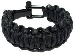 With wider paracord bracelets you get more 550 cord if you need it, more detail and more color. How To Make A Paracord Bracelet Paracord Bracelet Instructions Pdfs