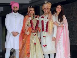 Soha Ali Khan Marries Kunal Khemu Saif Kareena Play Hosts Soha Ali Khan Wedding Indian Celebrities Soha Ali Khan