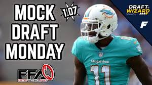 Expert advice see who the experts would draft at every pick to help you make the best possible decision. Fantasy Football Mock Draft 2020 Fantasy Football Advice 12 Team Ppr 7th Pick Youtube