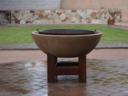 Fire and water provide beautiful contrast, and if you combine the two in a backyard design element, you'll have a truly stunning scene. 15 Patio Sized Fire Pits And Water Features Hgtv