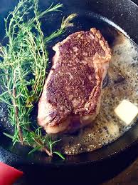 Cast Iron Seared Strip Steak With Herbs And Butter Recette Recette Manger Shish