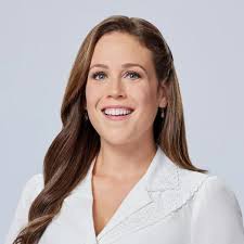 Just finished watching. Santa Tell me. Loved seeing Daniel Lissing and Erin  Krakow in a movie together. That last scene