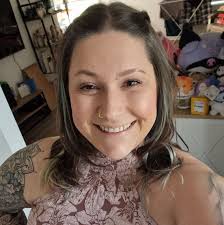 Does anyone who has tattoos have any issue with healing? I have been a slow  healer for scrapes etc and have some skin issues