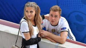 Das sagt der anwalt des paares. Mario Gotze Und Ann Kathrin Brommel Spektakulare Details Zur Hochzeit Fussball