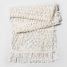 Macrame Table Runner Threshold In 2020 Macrame Table Runner Macrame Runner Table Runners