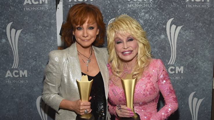 Reba McEntire Missed a Call From Dolly Parton Before Her Death