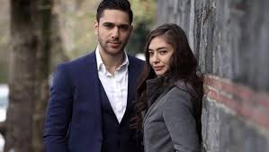 .ardından temmuz 2016'da nikâh masasına oturan neslihan atagül ile kadir doğulu'nun arasına kara kedi girdi. Neslihan Atagul Ve Kadir Dogulu Kazdaglari Nda Arsa Aliyor