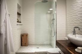 25 litres per minute capacity.easy to clean. Large And Luxurious Walk In Showers Hgtv