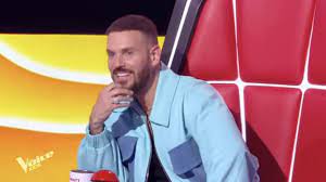 "Touche pas au bouton !" : Bouleversé par un talent, Matt Pokora supplie ses camarades de "The Voice Kids" de ne pas se retourner - La DH/Les Sports+