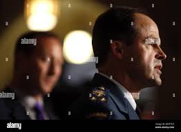 Thomas lawson hi-res stock photography and images