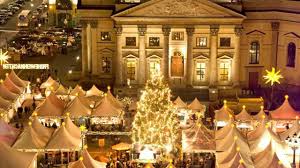 Der offizielle start der großen berliner weihnachtsmärkte ist immer am montag nach dem totensonntag. Infos Zum Weihnachtsmarkt 2015 Am Gendarmenmarkt Berlin