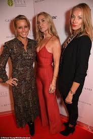 Davinia taylor (born davinia murphy on 11 november 1977) is an english actress and socialite. Hollyoaks Star Davinia Taylor 40 Unveils Her Transformed Physique Express Digest