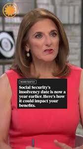 Estella Barker's Instagram, Twitter & Facebook