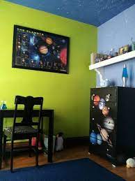 Solar system boy room decor. Pin Auf Elijah Room