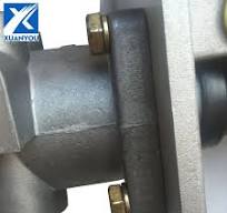 Arabalar için yüksek kaliteli SWB563050210 fren ana silindir otobüs parçası