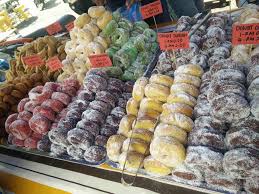 Jadi, resepi donut kali ini saya tiruvasi dengan menambah topping coklat untuk menyedapkan lagi donut itu sebiji macam big. Resepi Donut Mudah Gebu Dan Sedap Atul Hamid