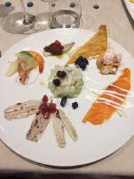 Maybe you would like to learn more about one of these? Prima Portata Della Degustazione Antipasti Caldi E Freddi Sfiziosi Bild Von Ristorante Protti Cattolica Tripadvisor