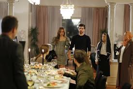 Ozan dolunay, 1990 yılında ankara'da dünyaya geldi. Kalbinle Yuzles 2019