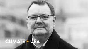 ClimateUEA على X: "1/ Andrew Lovett is Professor of Geography in the School  of Environmental Sciences at UEA. He specialises in the use of Geographical  Information Systems (GIS) and currently leads national