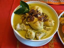 Opor ayam adalah kuliner masakan berbahan dasar ayam yang sangat khas dari inonesia ayam yang digunakan untuk membuat opor ayam ini biasanya dibalur dengan bumbu kuning sehingga membuat. Resep Opor Ayam Sederhana Jawa Solo Tanpa Santan Putih